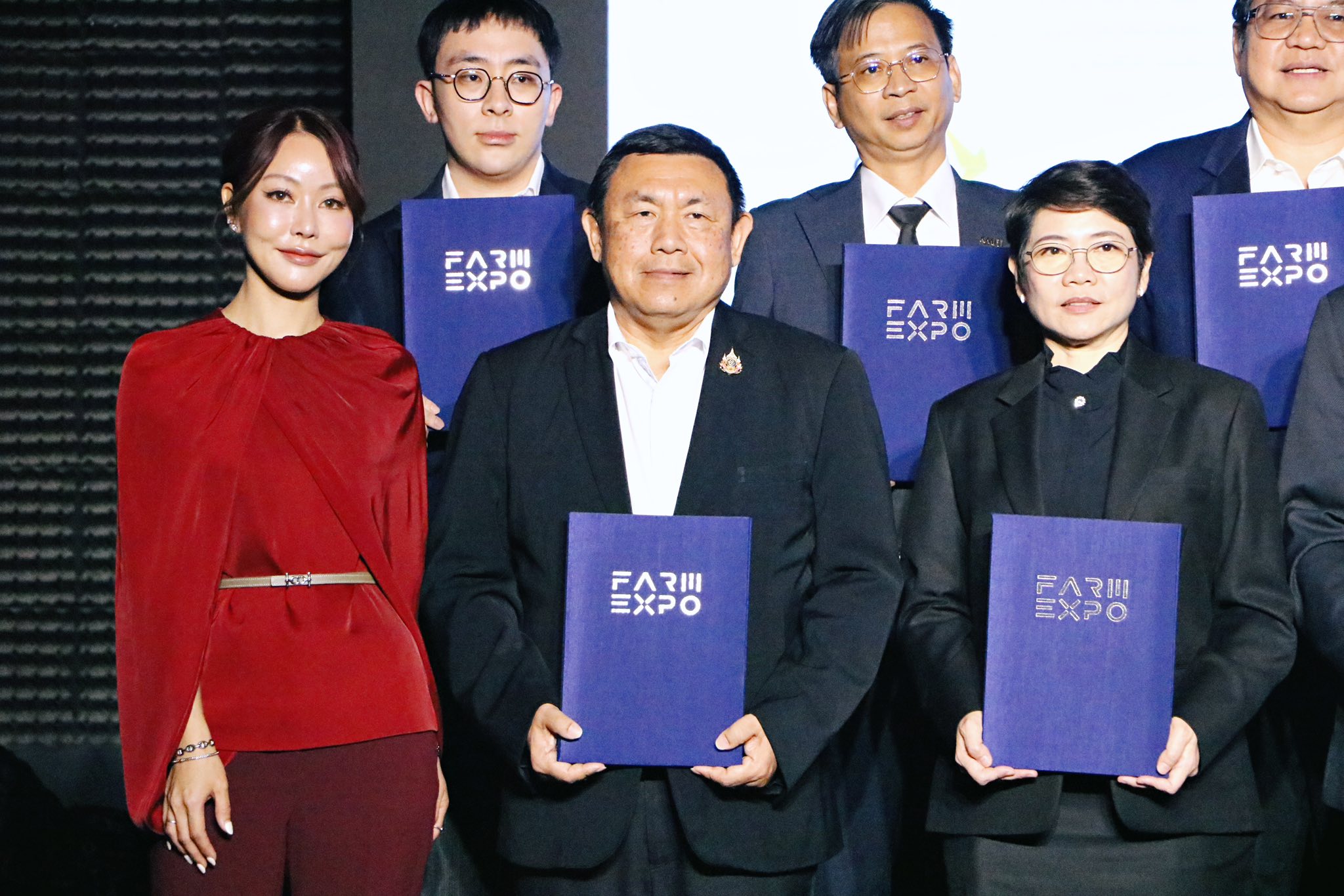 title - ส.ป.ก. ร่วมงาน MOU ขับเคลื่อนพัฒนาธุรกิจ เทคโนโลยี และส่งเสริมตลาดอุตสาหกรรมเกษตรไทย